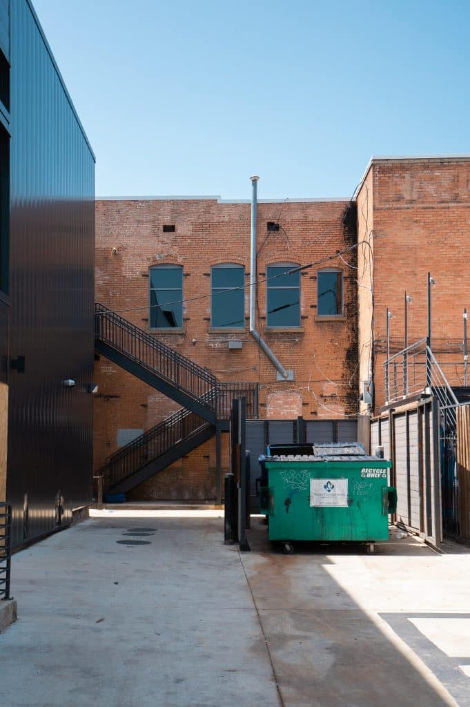 Read more about the article Estate Cleanouts Made Easier with Dumpster Rentals